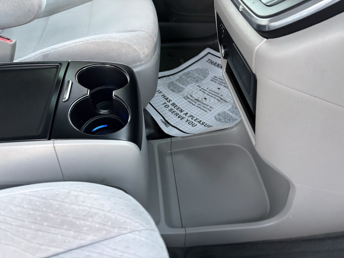 Photo 43 of this Toyota Sienna