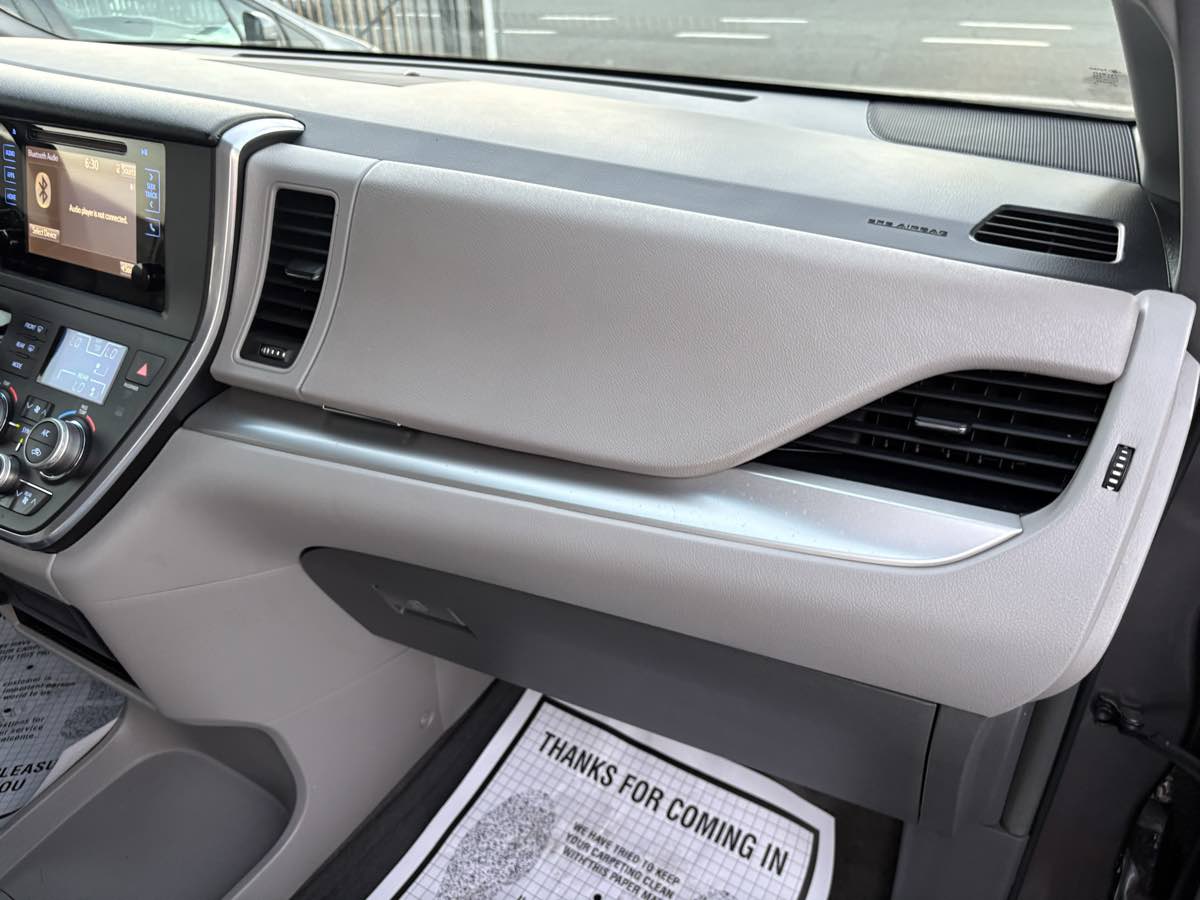 Photo 44 of this Toyota Sienna