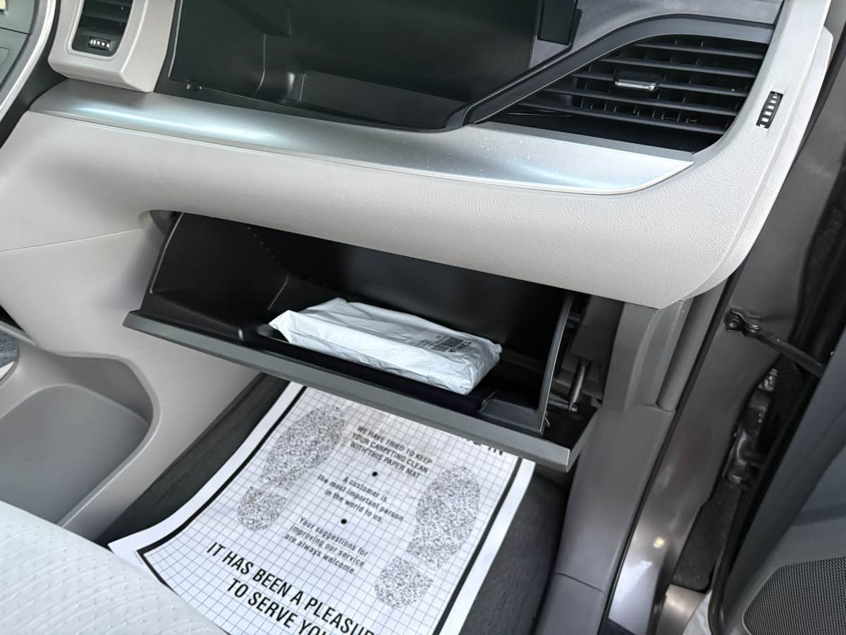 Photo 46 of this Toyota Sienna