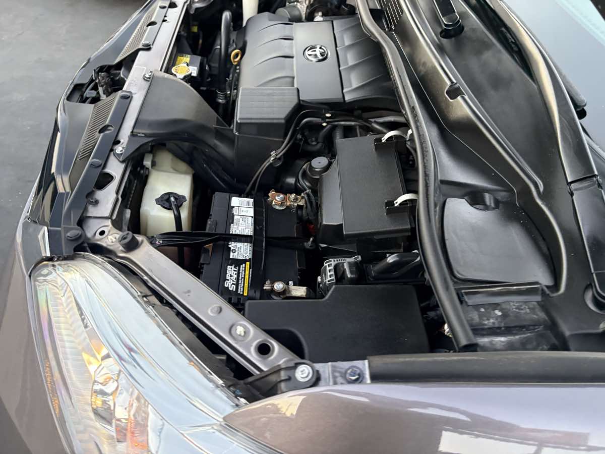 Photo 68 of this Toyota Sienna