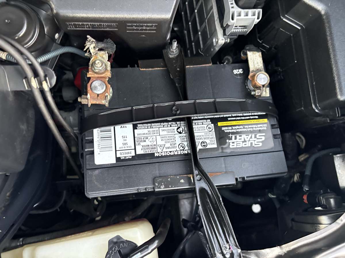 Photo 76 of this Toyota Sienna