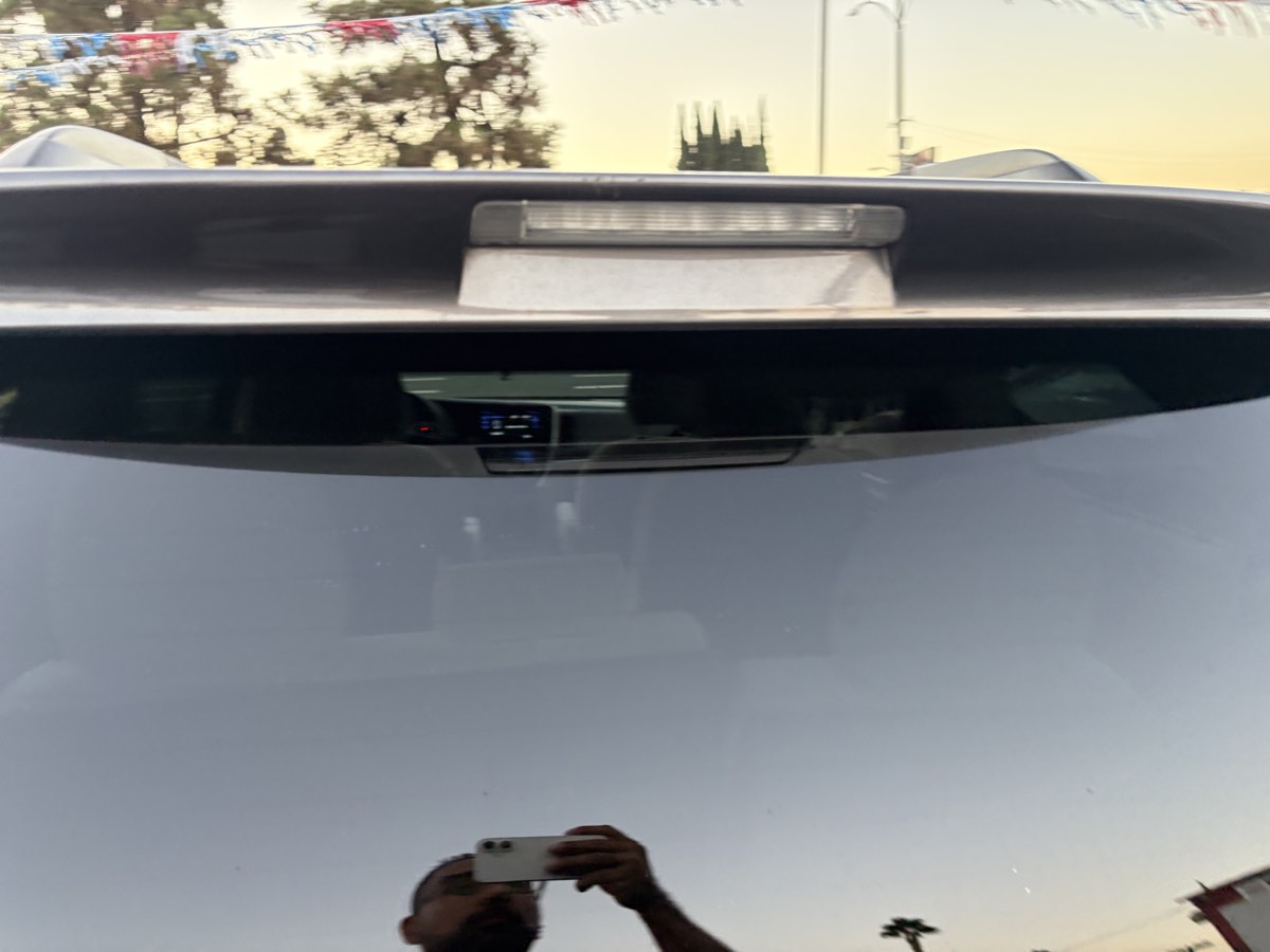 Photo 81 of this Toyota Sienna