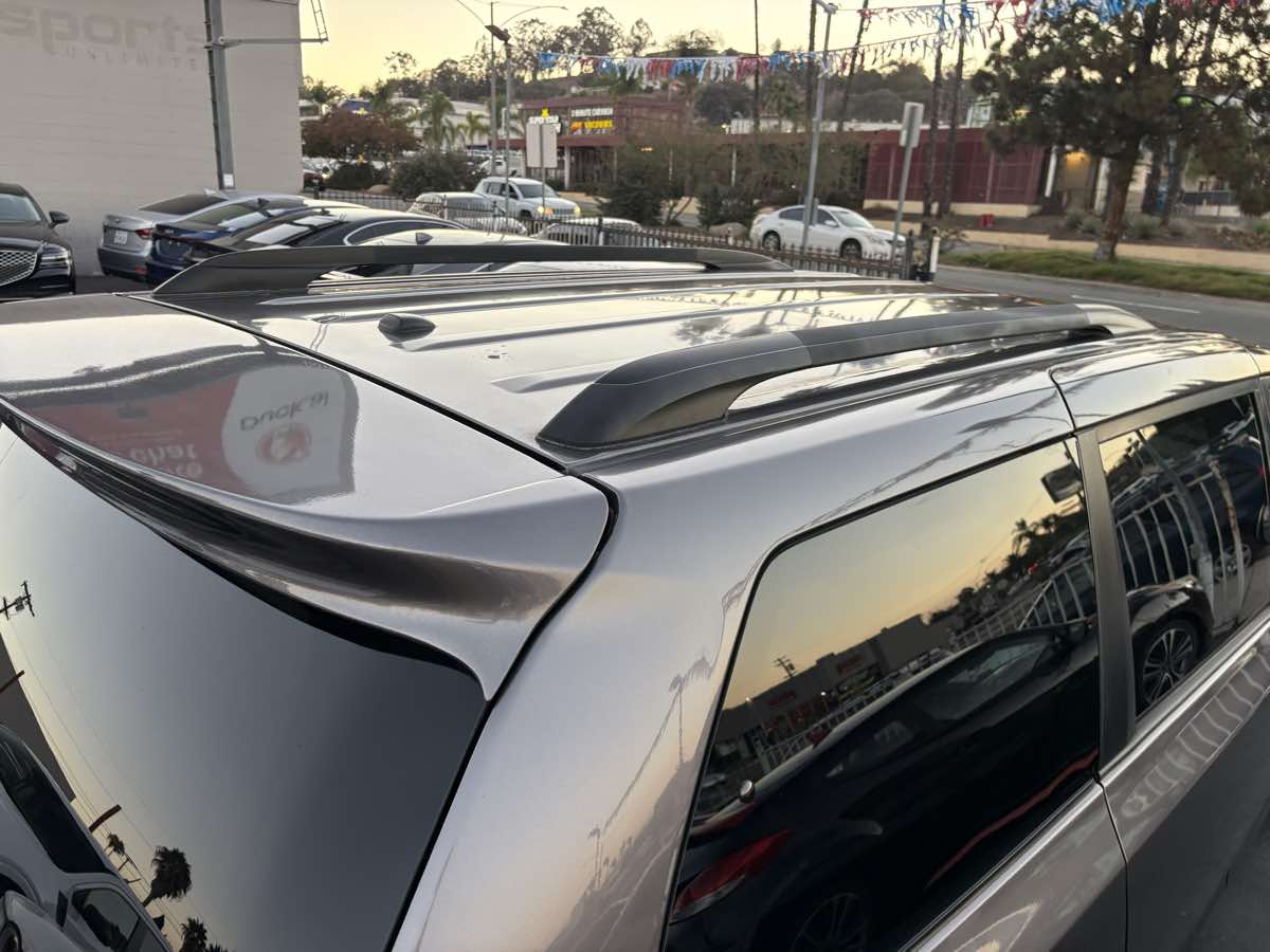 Photo 82 of this Toyota Sienna