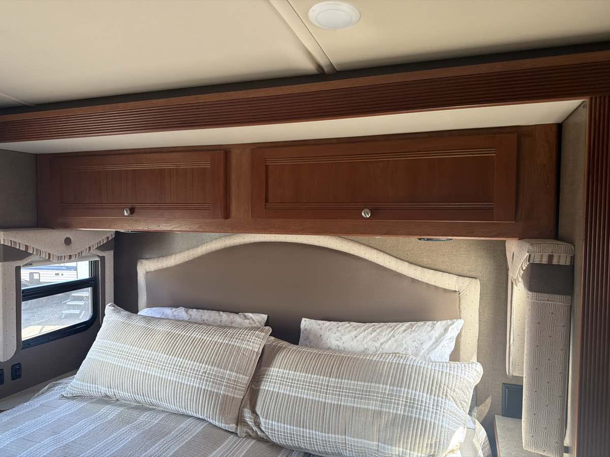 Ford F-53 Motorhome Stripped Chassis photo 29