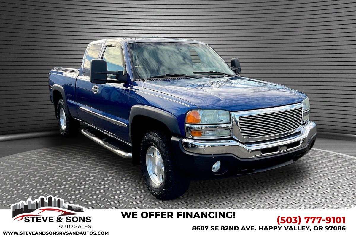 2004 GMC Sierra 4WD Extended Cab 6 1/2-ft SLE's photo