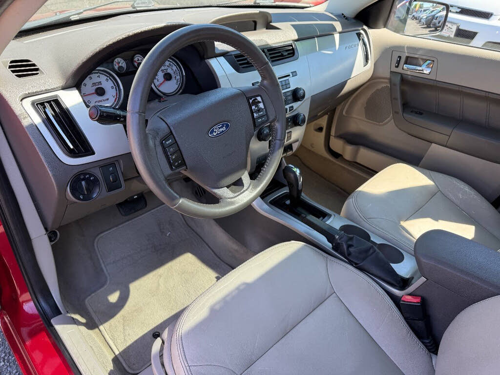 2009 Ford Focus SEL - Photo 11