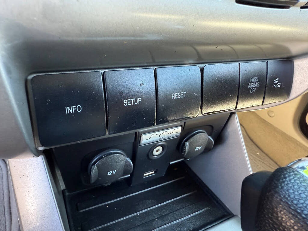 2009 Ford Focus SEL - Photo 20