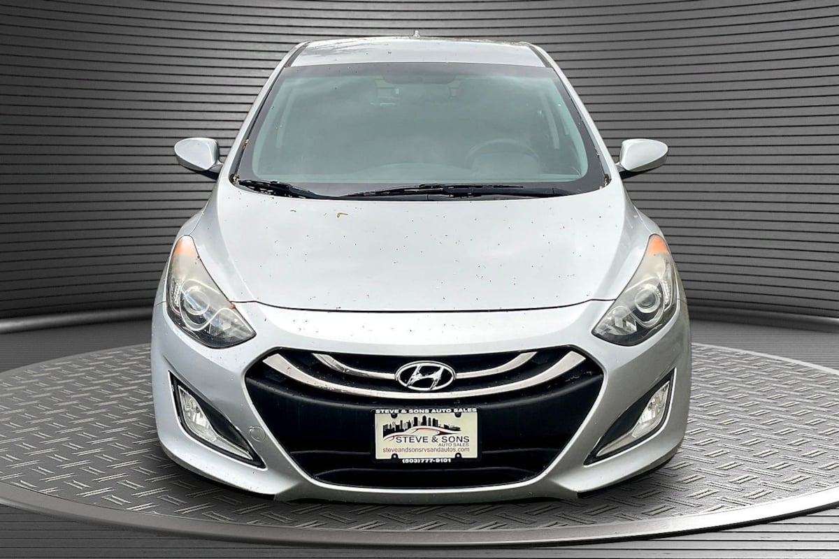 2013 Hyundai Elantra GT Base - Photo 2