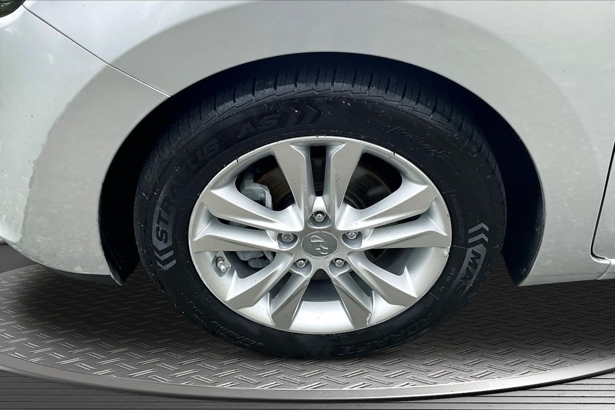 2013 Hyundai Elantra GT Base - Photo 31