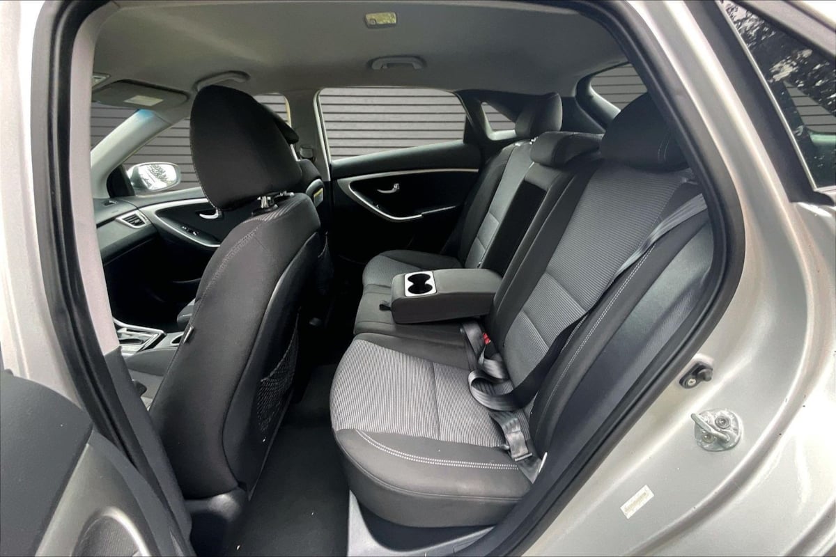 2013 Hyundai Elantra GT Base - Photo 20