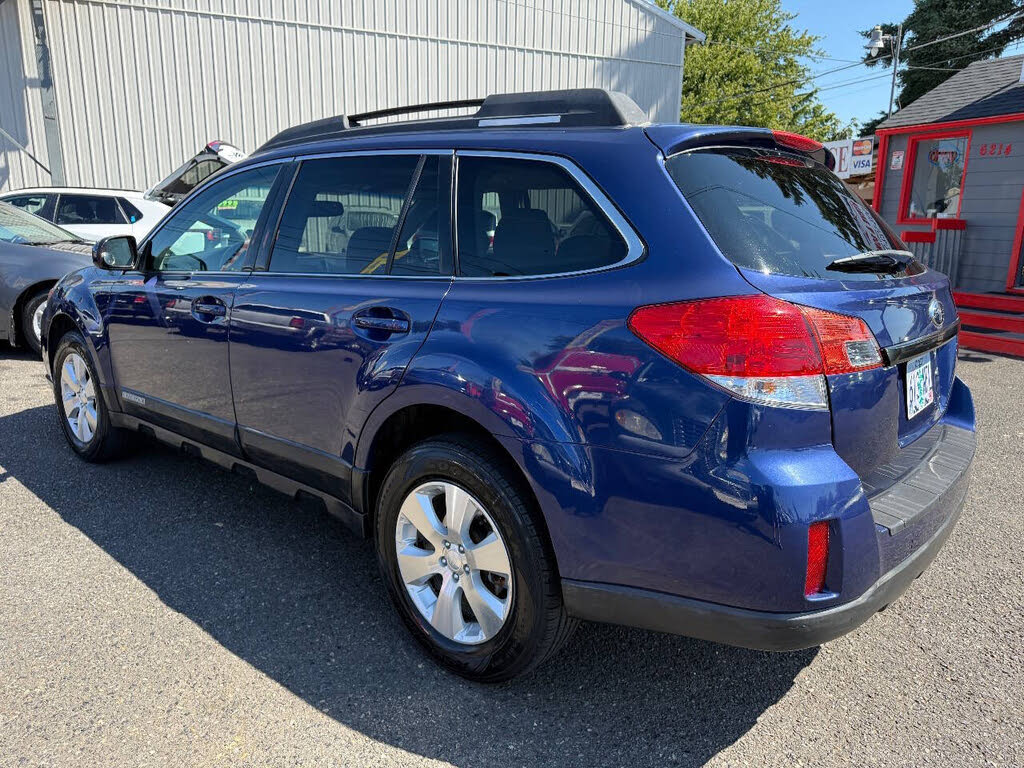 2010 Subaru Outback 3.6R Premium - Photo 6
