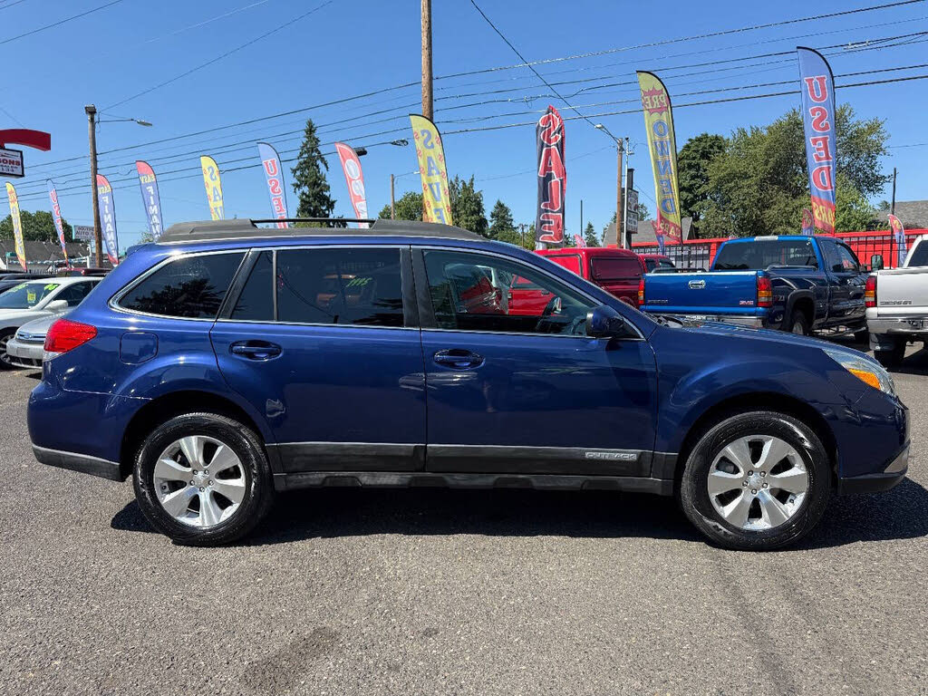 2010 Subaru Outback 3.6R Premium - Photo 10