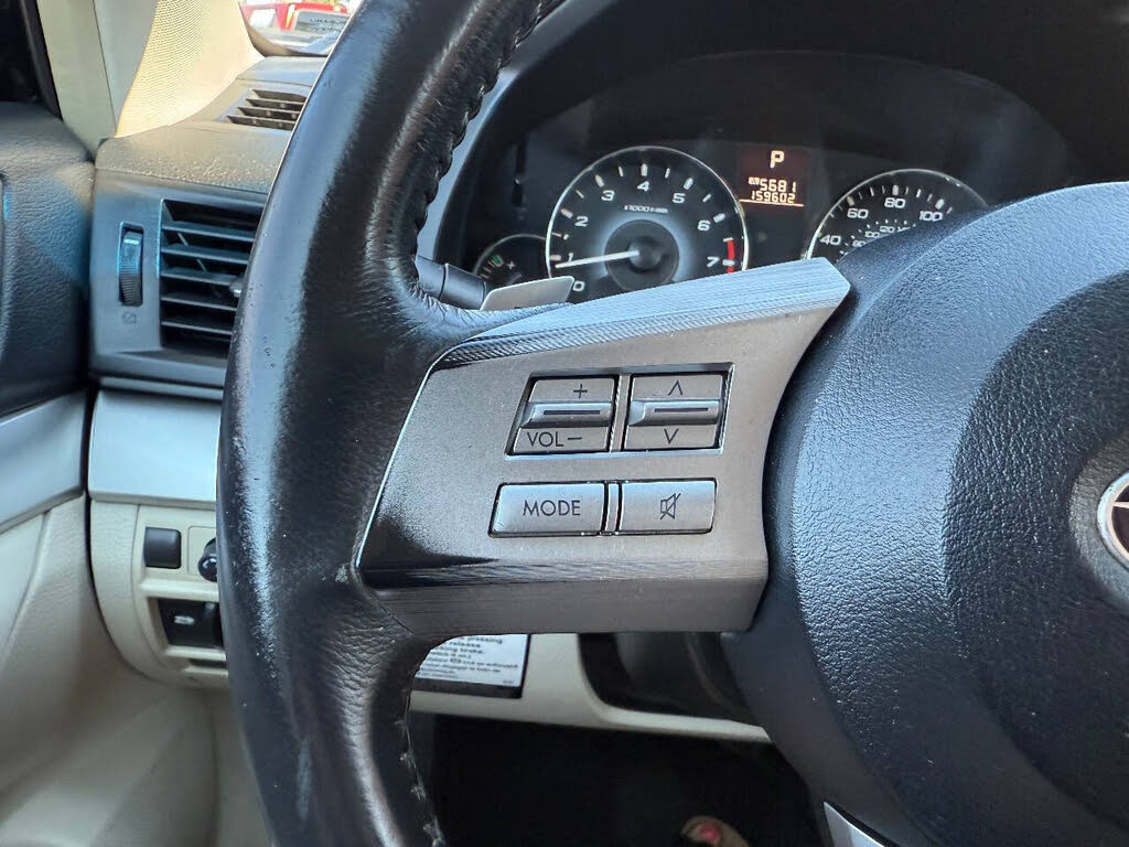 2010 Subaru Outback 3.6R Premium - Photo 23