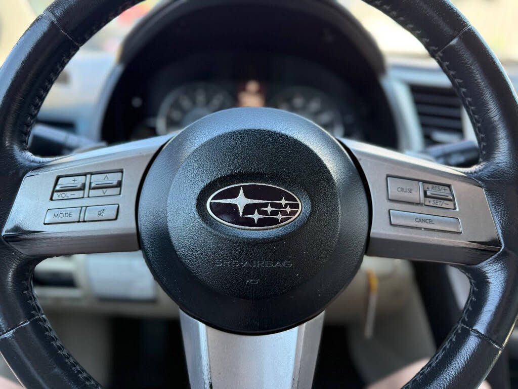 2010 Subaru Outback 3.6R Premium - Photo 28