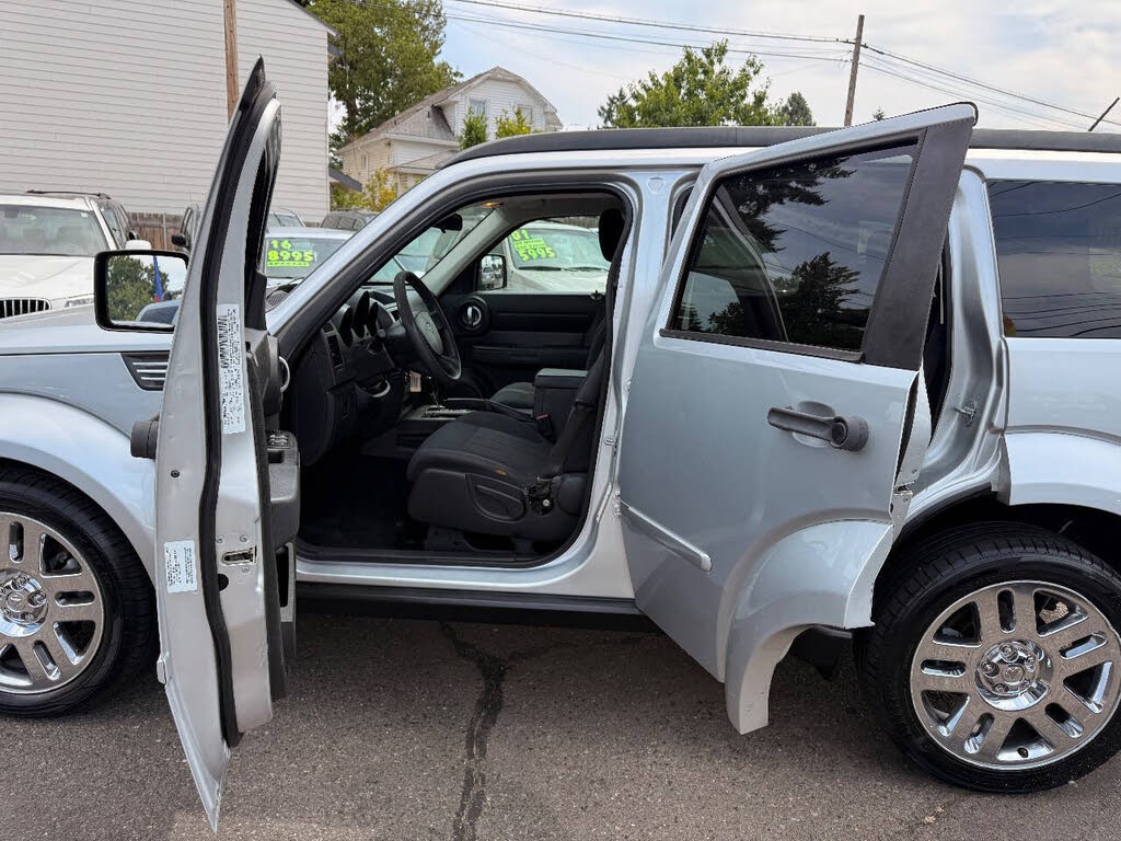2011 Dodge Nitro Heat - Photo 18