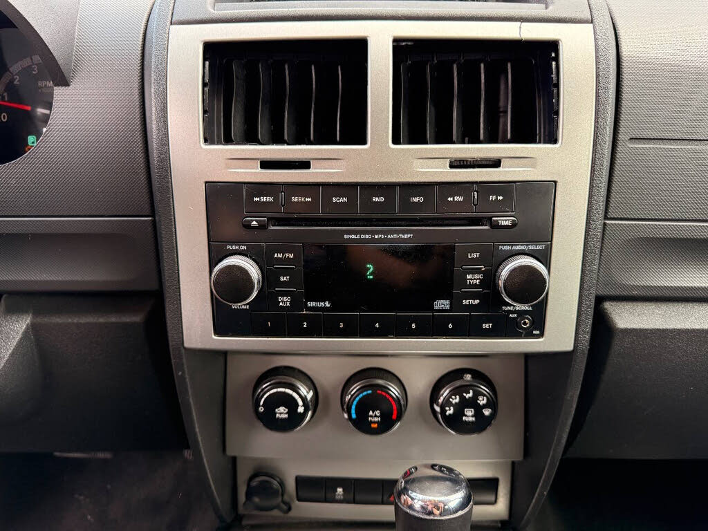 2011 Dodge Nitro Heat - Photo 21