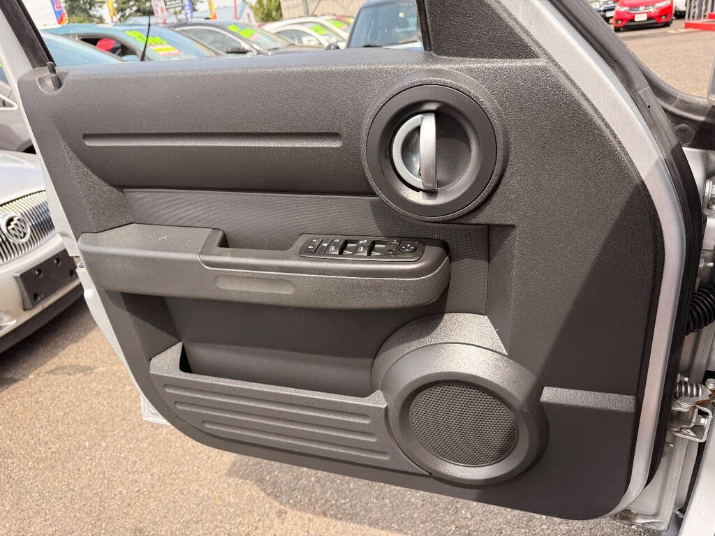 2011 Dodge Nitro Heat - Photo 23