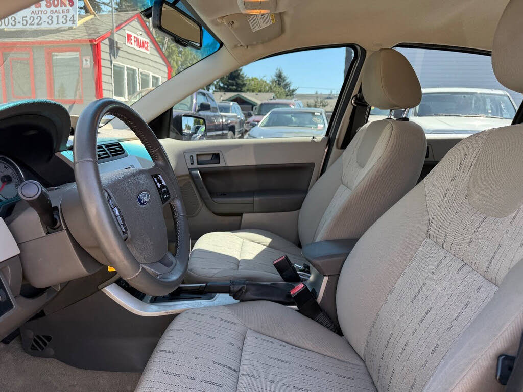 2008 Ford Focus SE - Photo 13