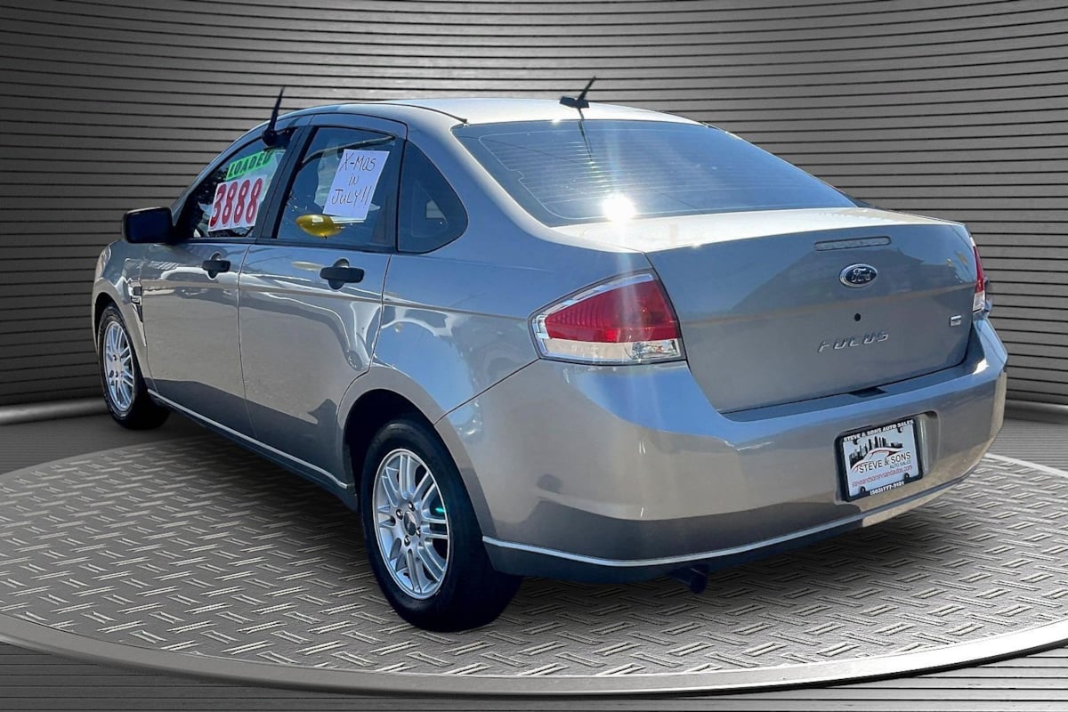 2008 Ford Focus SE - Photo 4