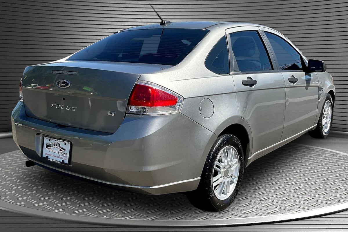 2008 Ford Focus SE - Photo 6