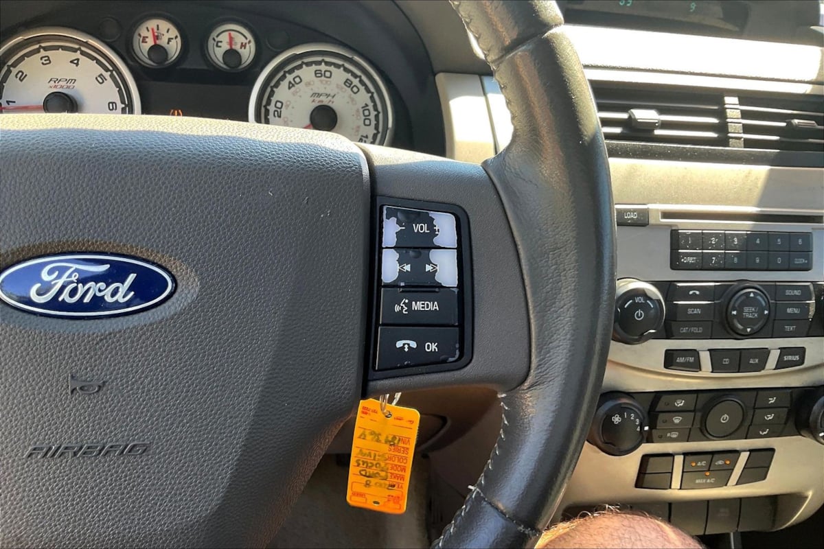 2008 Ford Focus SE - Photo 12