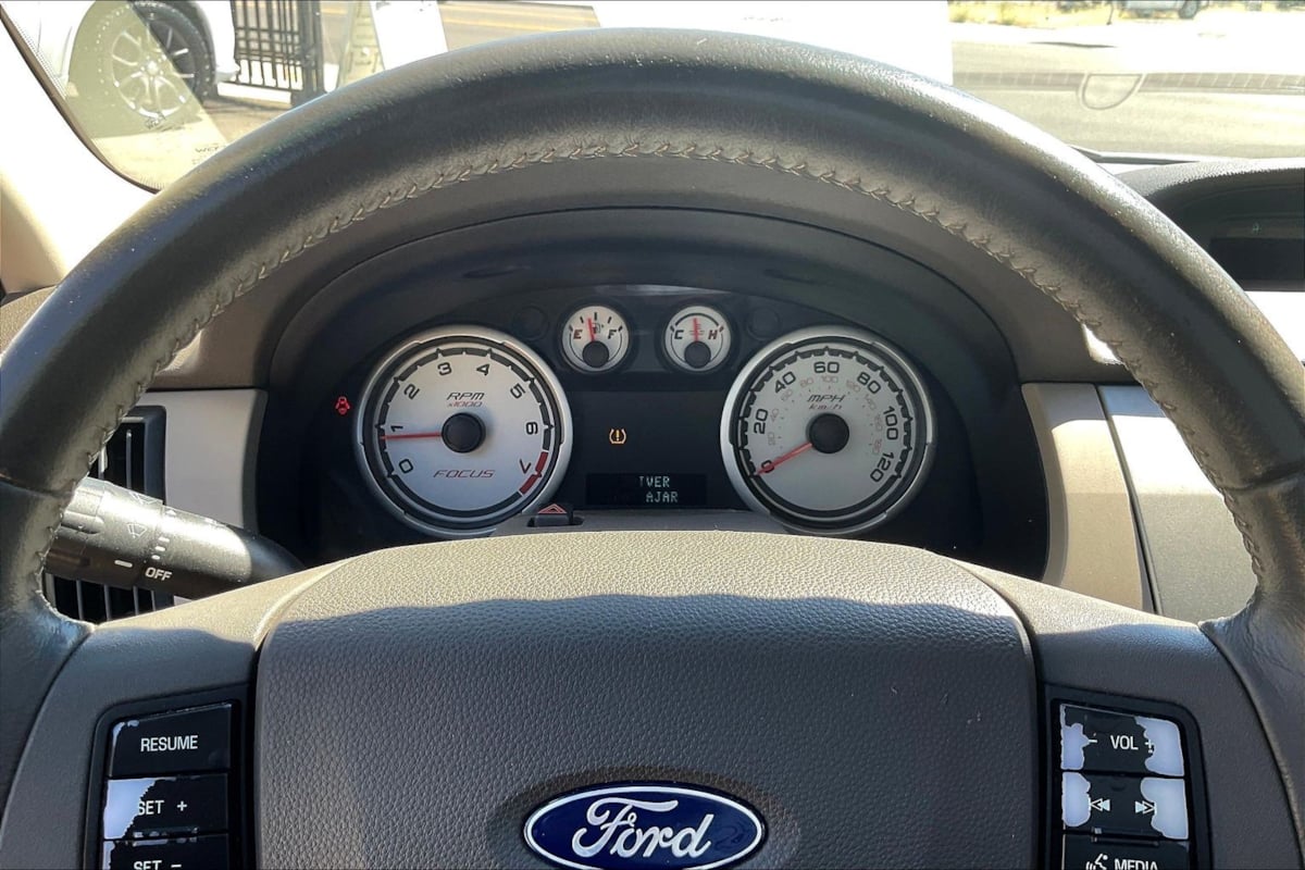 2008 Ford Focus SE - Photo 13