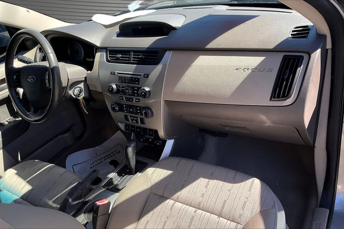 2008 Ford Focus SE - Photo 25