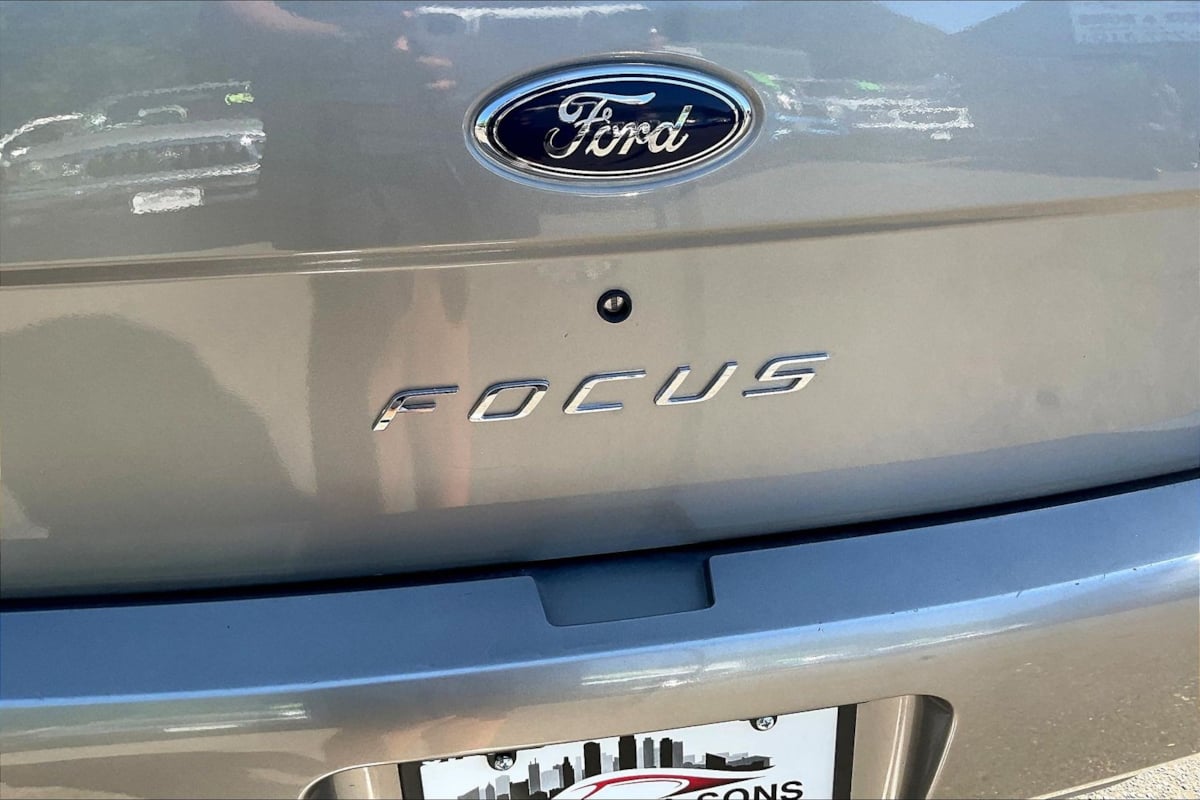 2008 Ford Focus SE - Photo 23