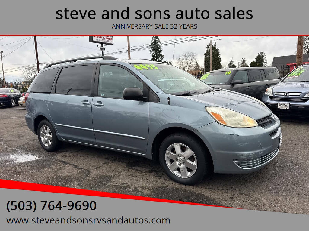 2004 Toyota Sienna LE 7-Passenger's photo