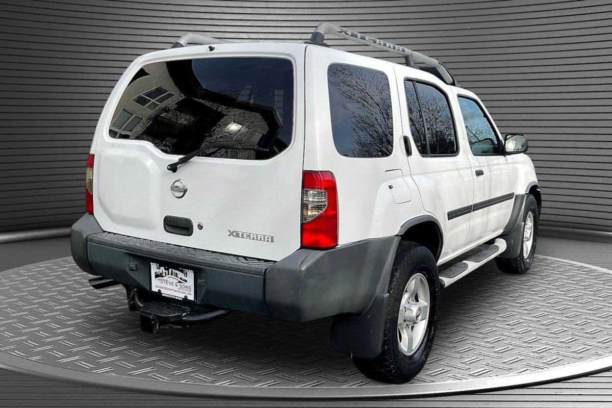 View vehicle photo 6