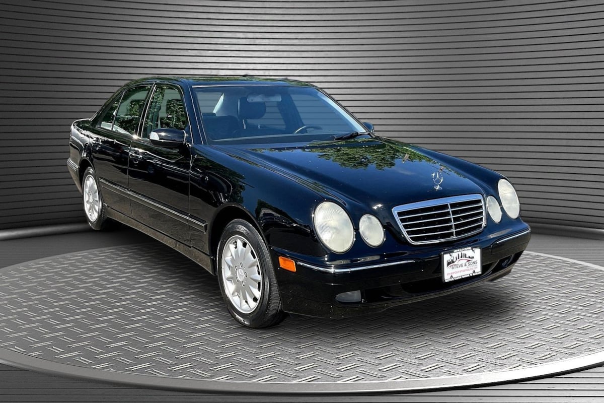 2001 Mercedes-Benz E-Class E320's photo