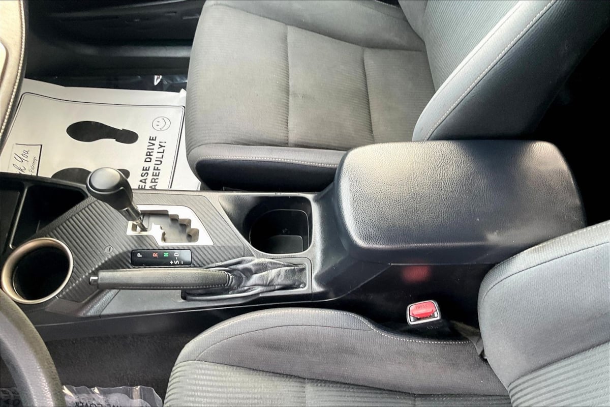 Toyota RAV4 photo 10