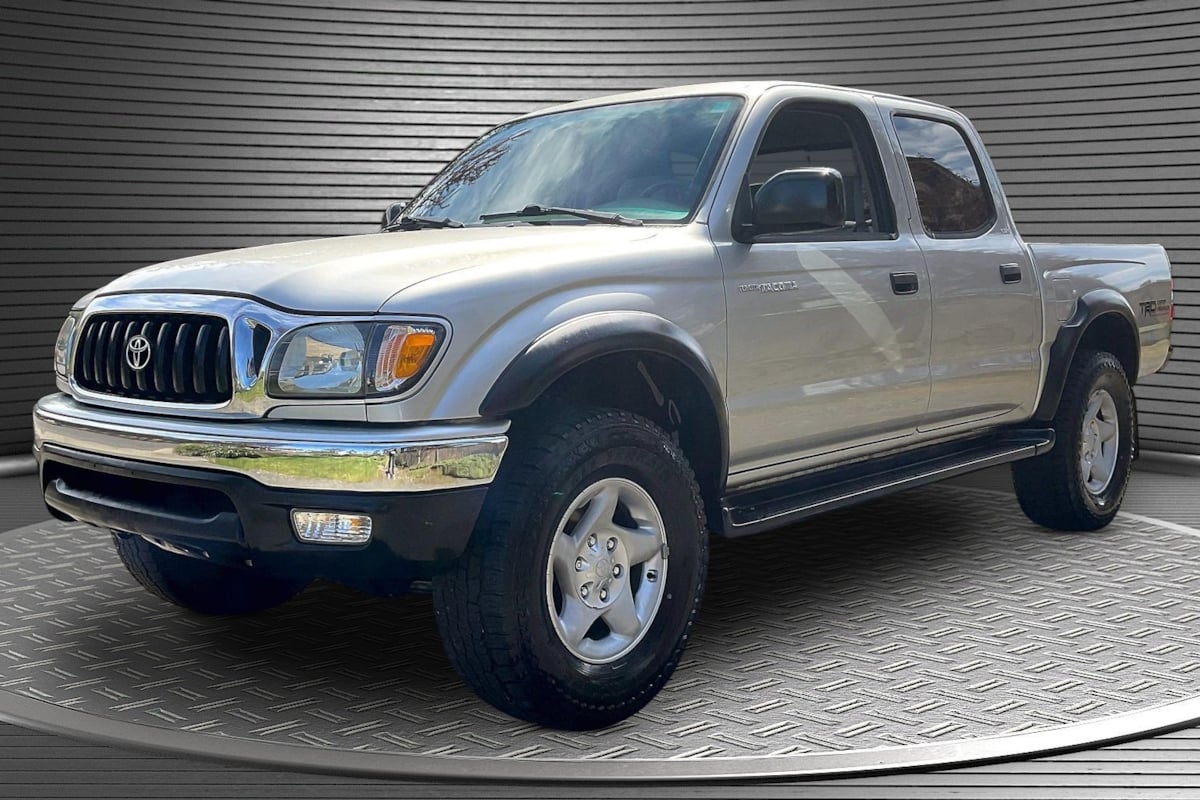 View vehicle photo 3