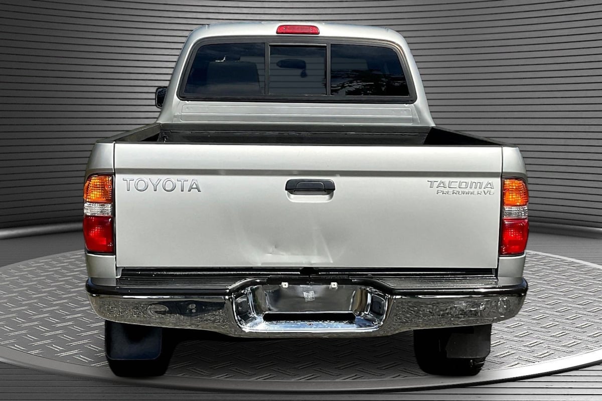 View vehicle photo 5