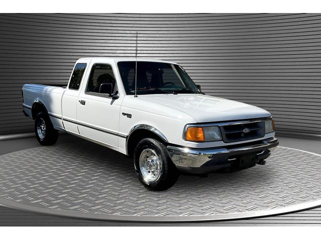 Oxford White (CC) 1997 Ford Ranger XL Extended Cab SB Pickup Truck Rear-Wheel Drive Manual
