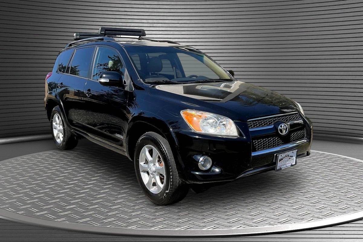 2009 Toyota RAV4 Limited's photo