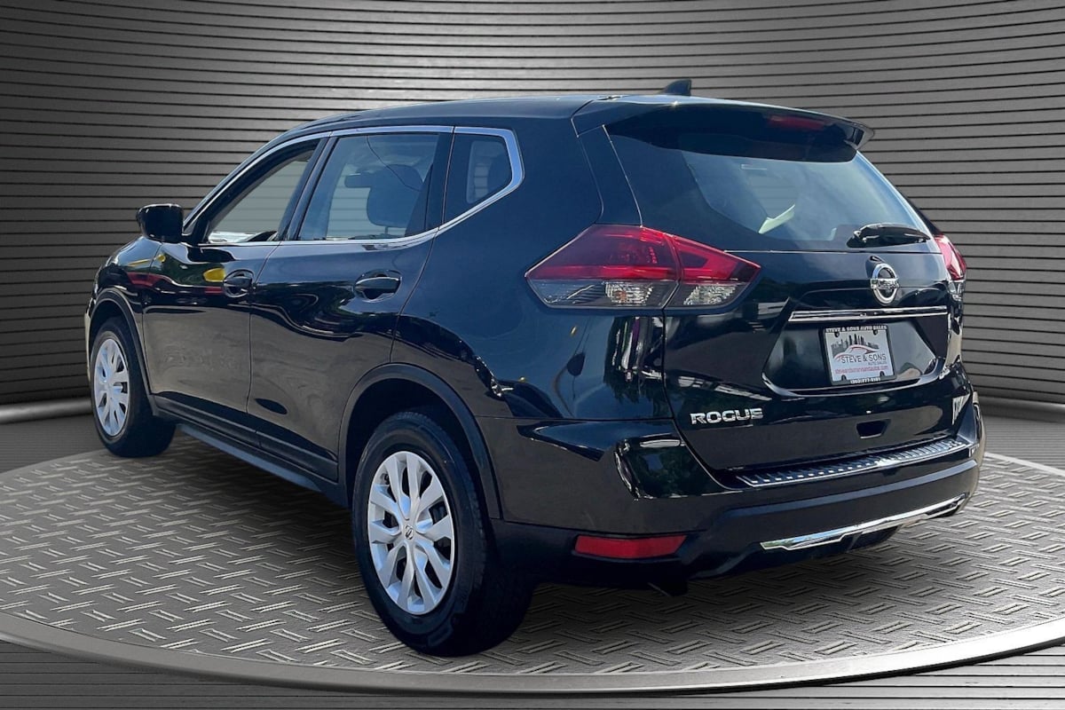 Nissan Rogue photo 4