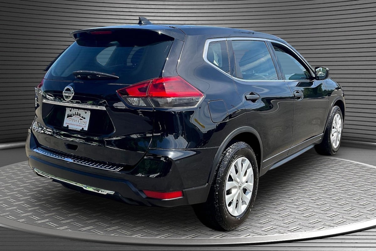 Nissan Rogue photo 6
