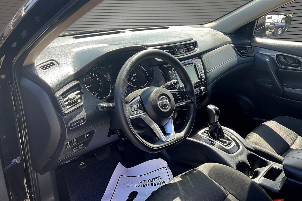 Nissan Rogue photo 16