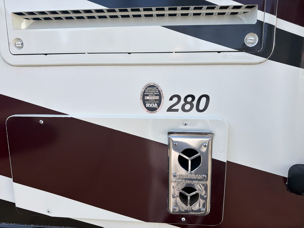 Ford Super Duty F-53 Motorhome photo 8