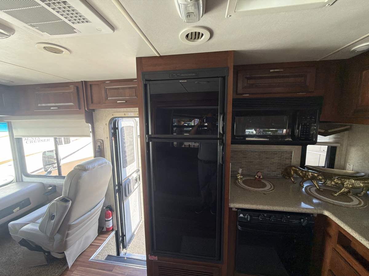 Ford Super Duty F-53 Motorhome photo 20