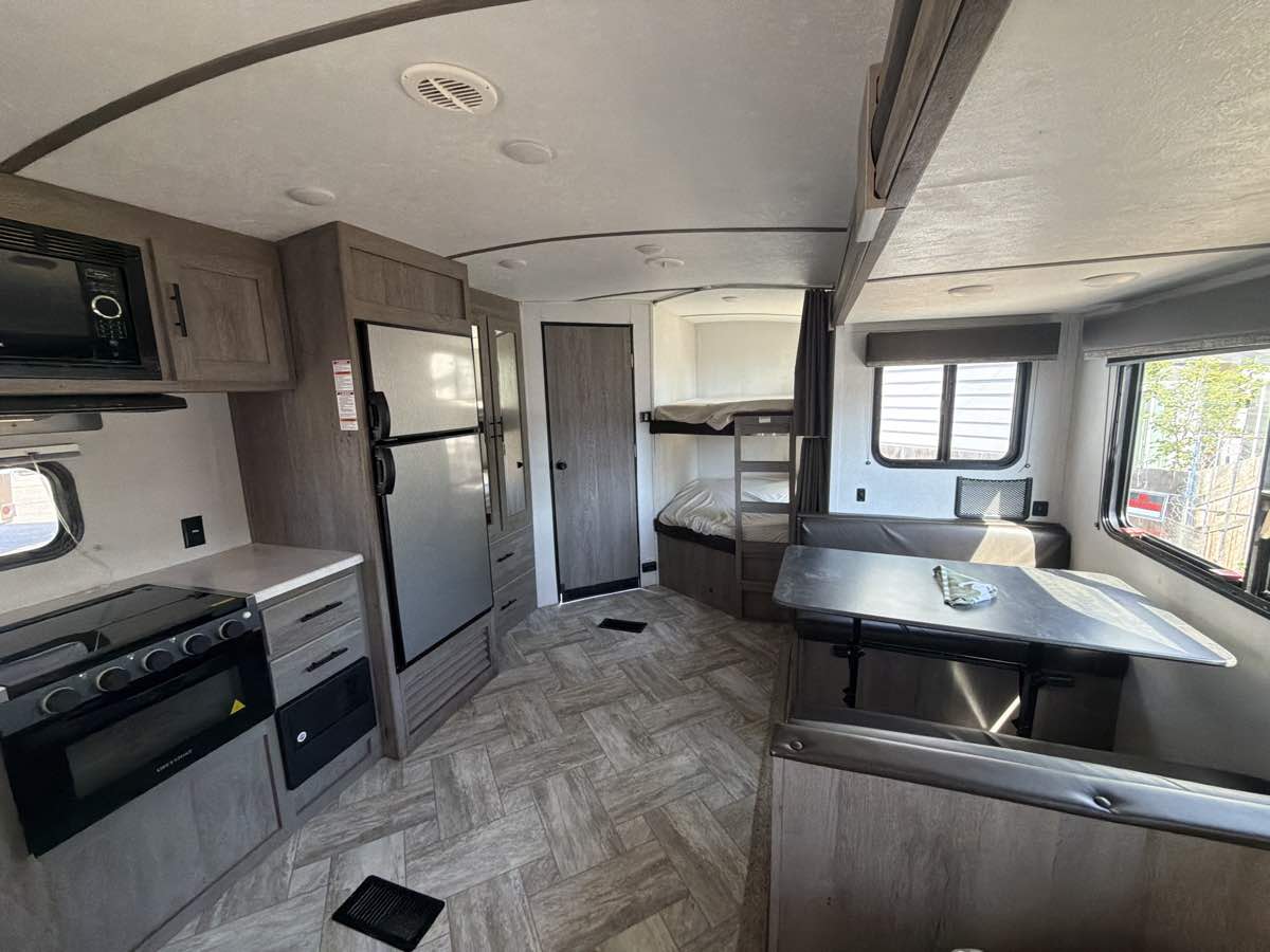 Keystone Rv Springdale photo 14