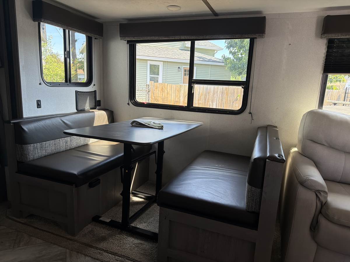 Keystone Rv Springdale photo 20