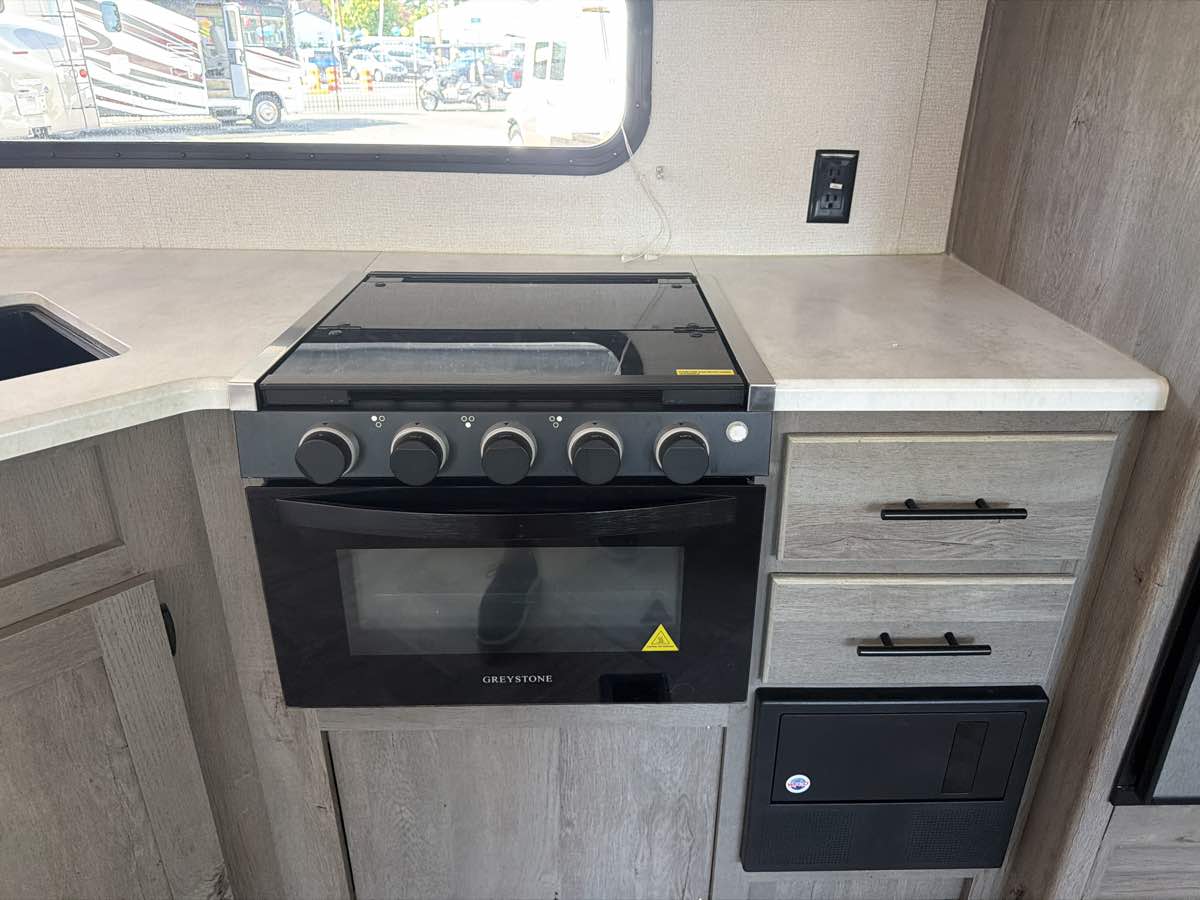 Keystone Rv Springdale photo 21