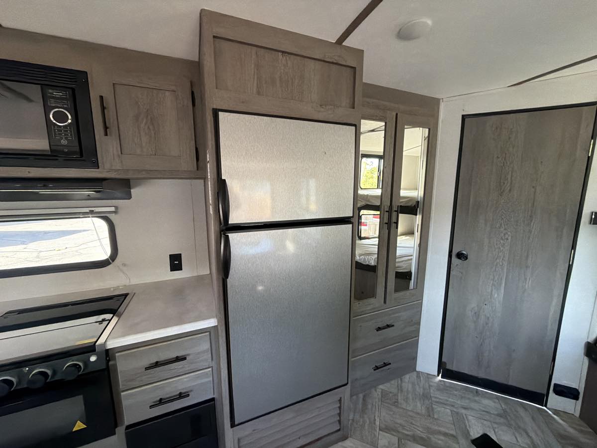 Keystone Rv Springdale photo 24