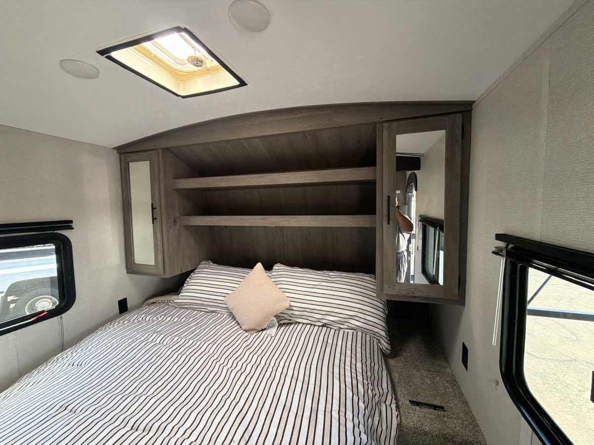 Keystone Rv Springdale photo 25