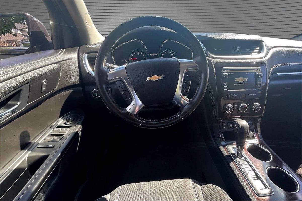 Chevrolet Traverse photo 8