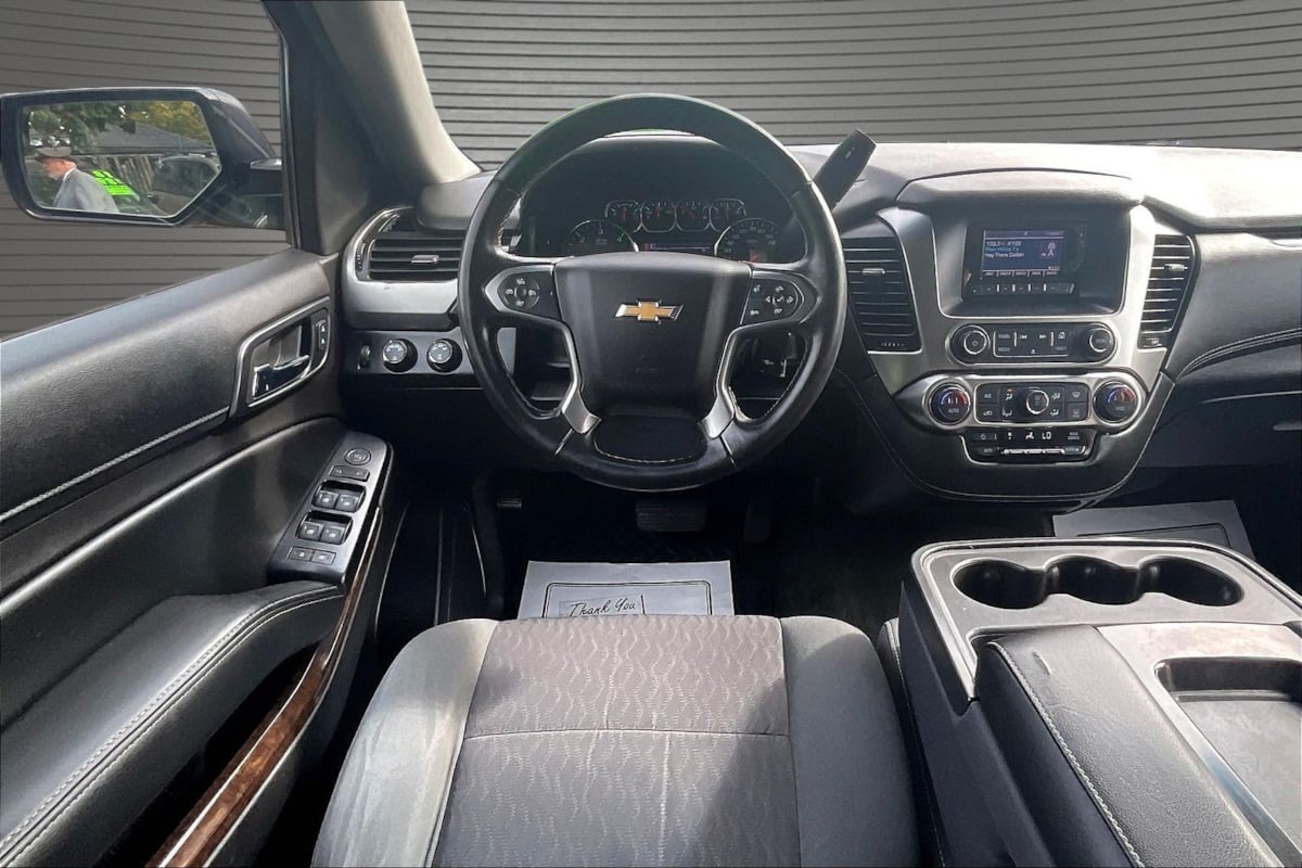 Chevrolet Tahoe photo 8