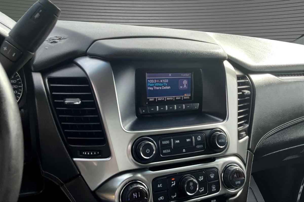 Chevrolet Tahoe photo 14