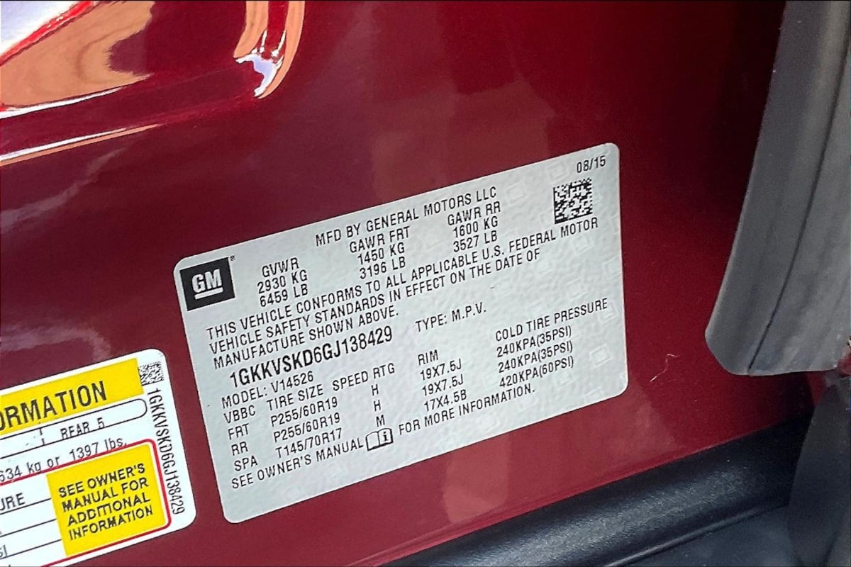 Photo 17 of this GMC Acadia